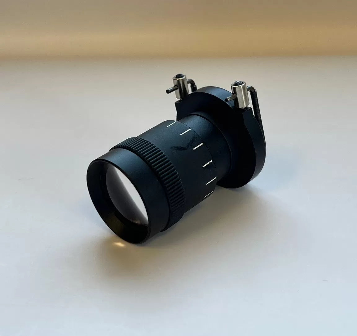 Mattingly 2.5X Clip-On Monocular Telescope (Achromatic) T25 CLIP