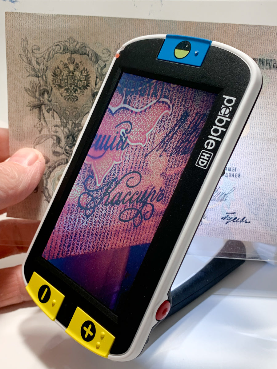 Pebble HD Portable Electronic Magnifier